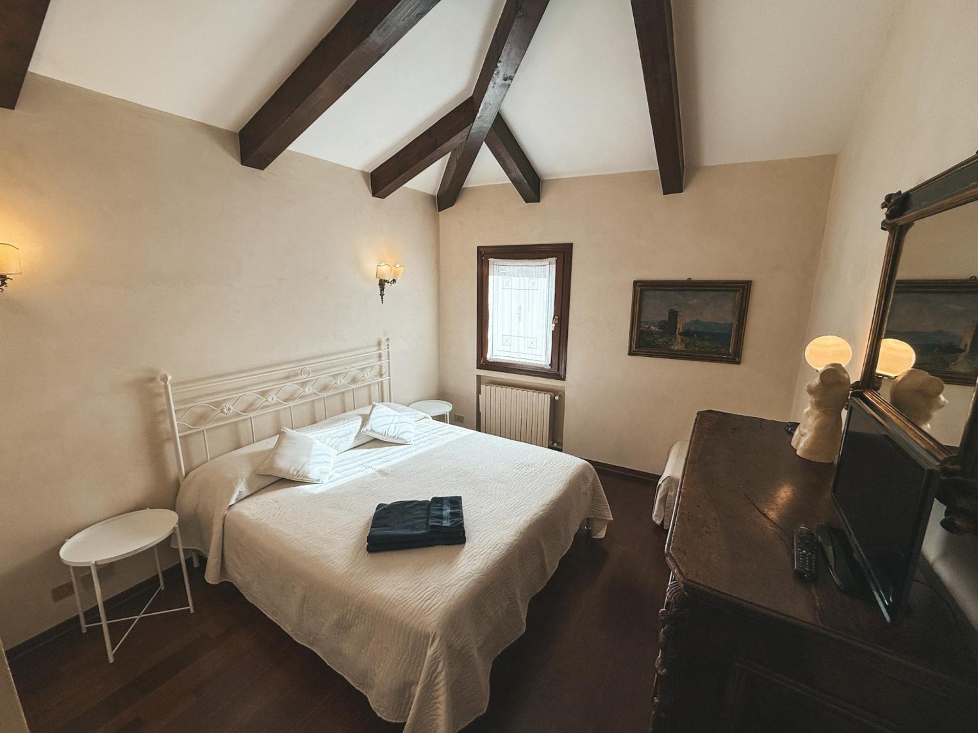 Attic Terrace San Square View * Venecia