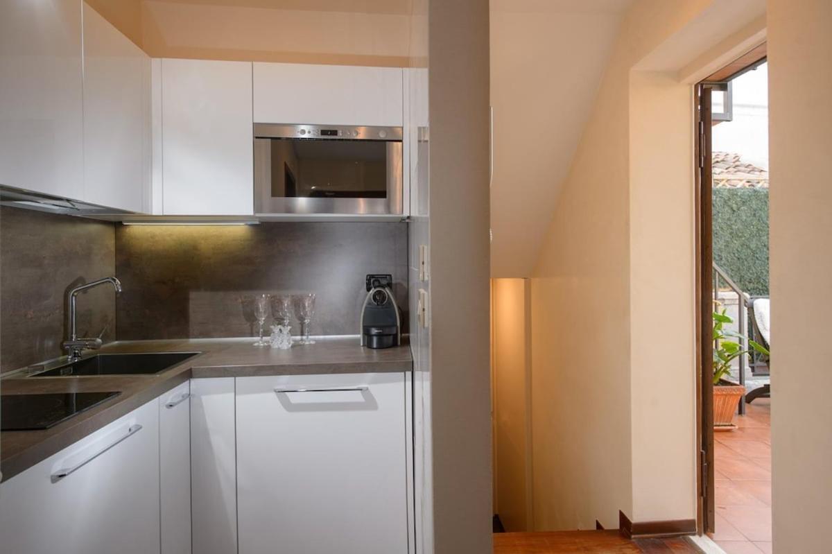 Attic Terrace San Square View Apartamento Venecia